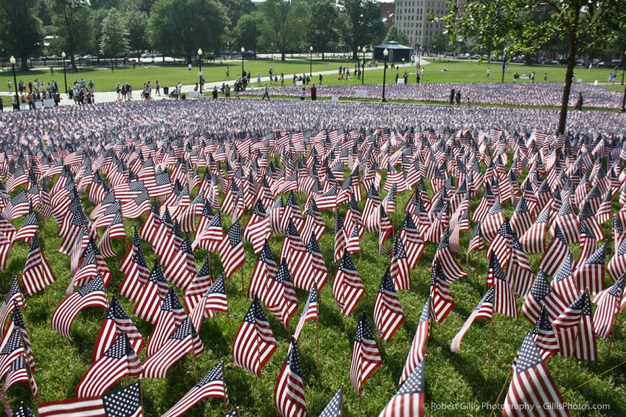 01-Boston-Memorial-Day-33000-Flags