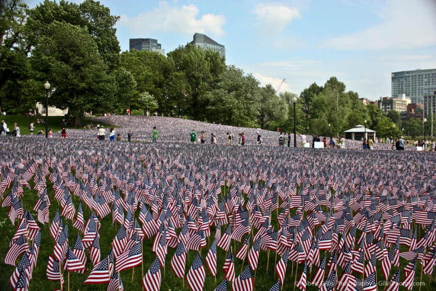 30-Boston-Memorial-Day-33000-Flags