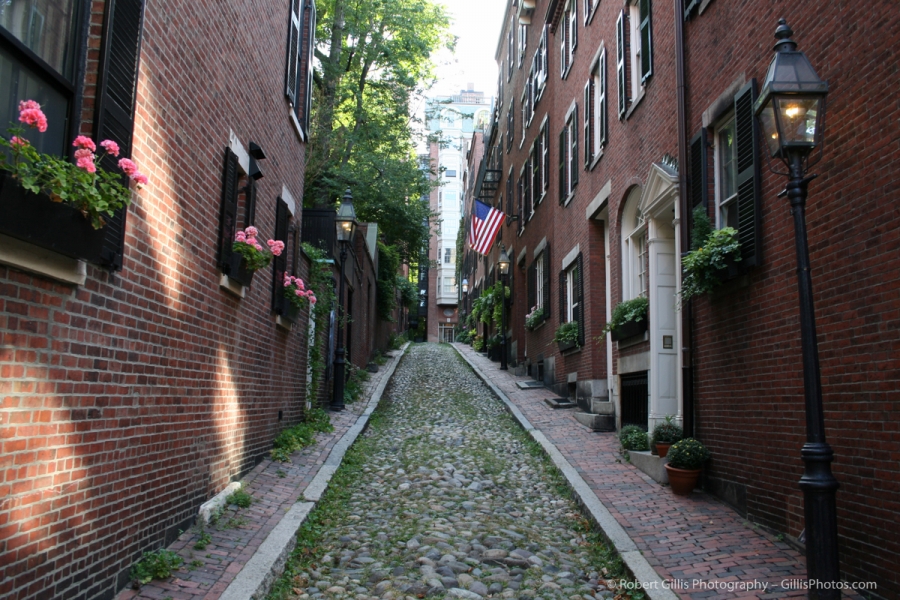 01-Beacon-Hill-Acorn-Street-1