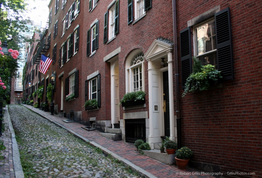 03-Beacon-Hill-Acorn-Street-1