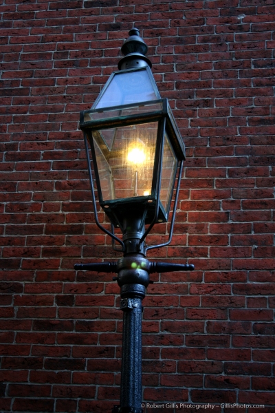 08-Beacon-Hill-Boston-Gas-Light-1