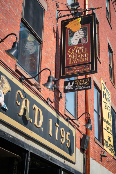 41-Quincy-Market-Bell-In-Hand-tavern