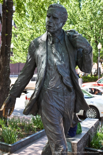 26 Boston Mayor Kevin White Statue