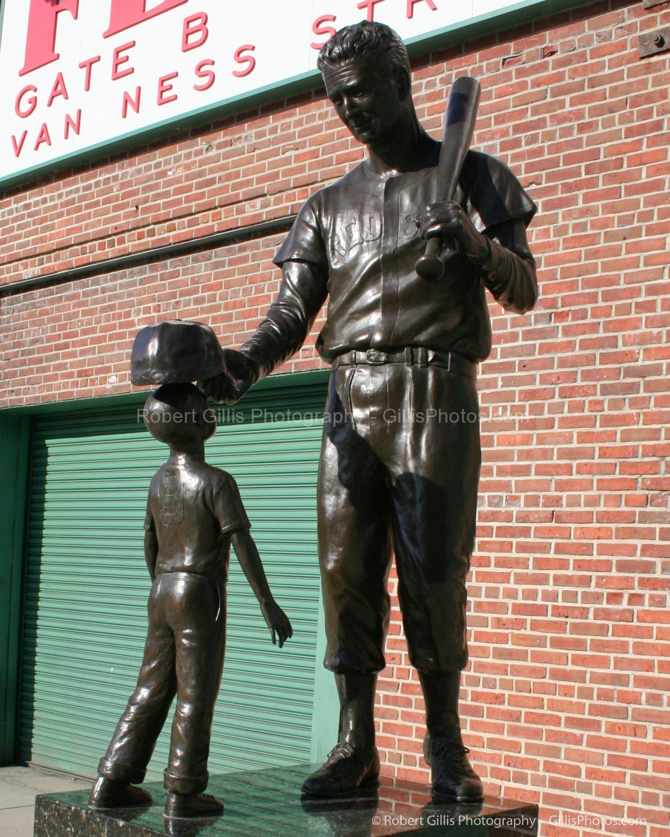 38 Fenway - Ted Williams Statue