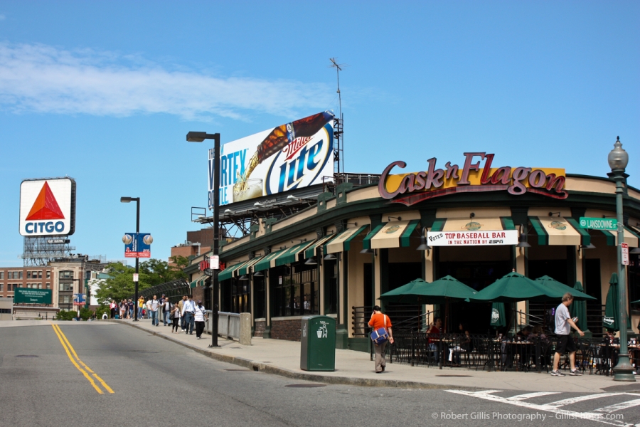 25 Fenway - Cask N Flagon Sports Bar