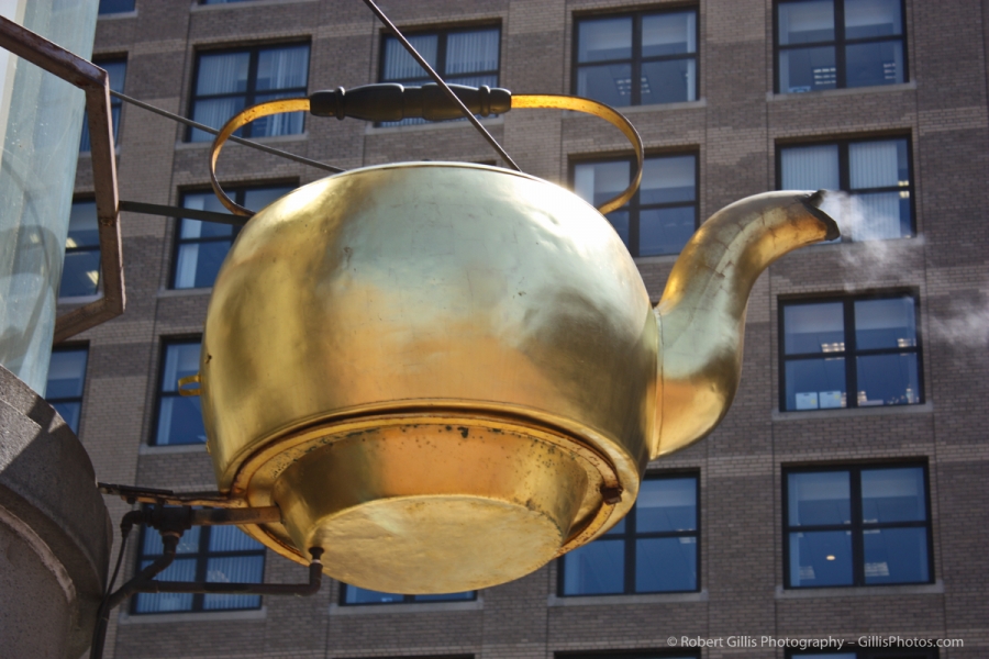 06 Govt Center Teapot