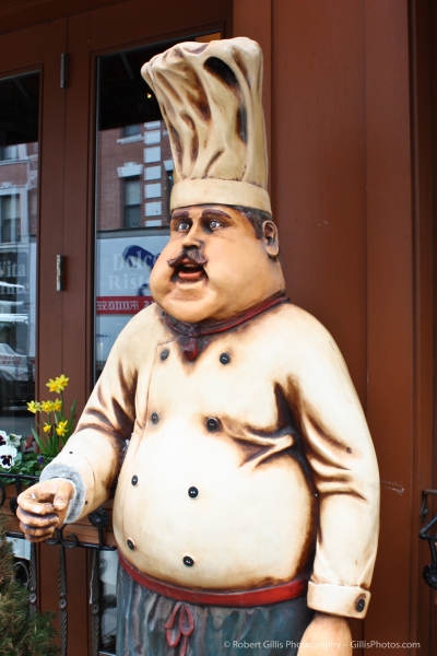 07 North End - Chef in front of Dolce Vita