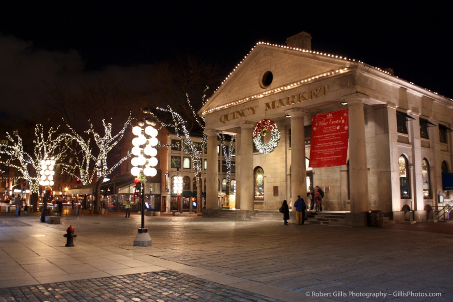 07 Quincy Market and Faneuil Hall Christmas