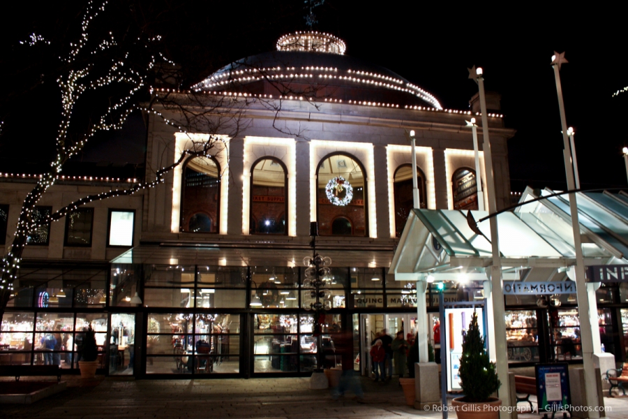 10 Quincy Market and Faneuil Hall Christmas