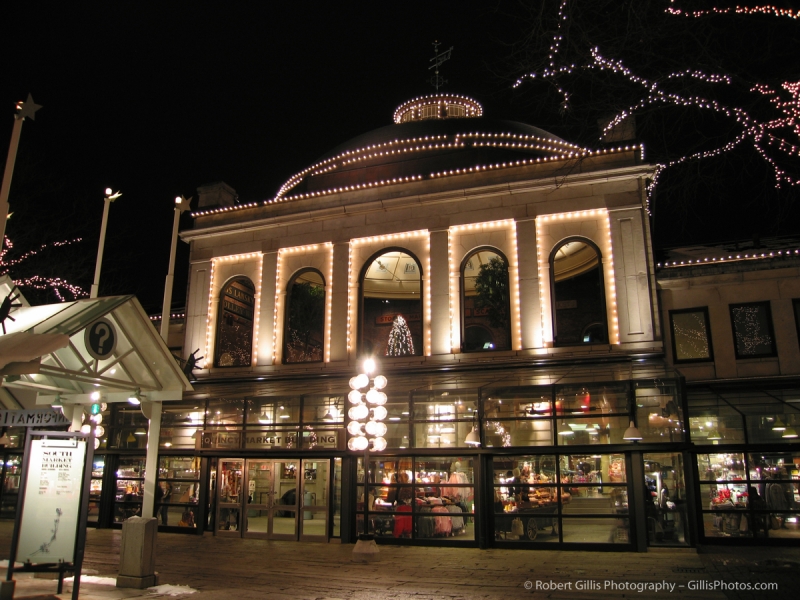 14 Quincy Market and Faneuil Hall Christmas