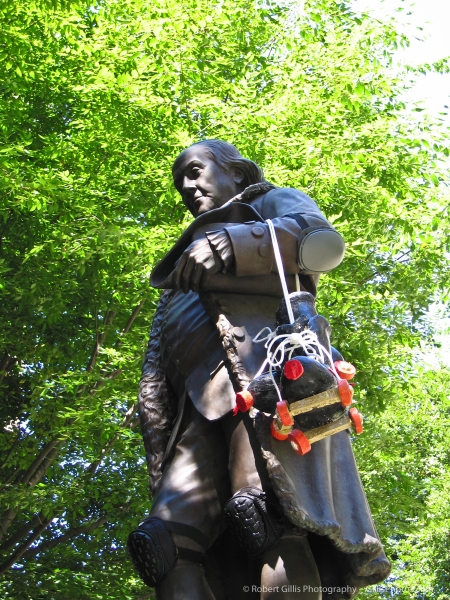 02 Boston Sneakers on Statues - Ben Franklin
