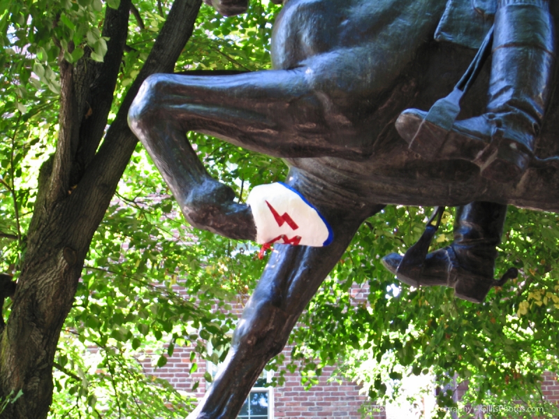 15 Boston Sneakers on Statues - Paul Revere