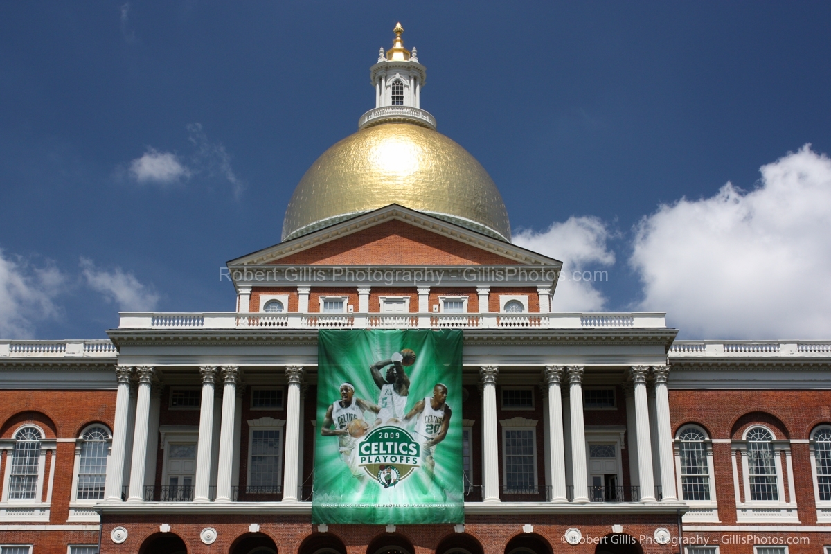 05 Massachusetts State House Celtics Banner 2009