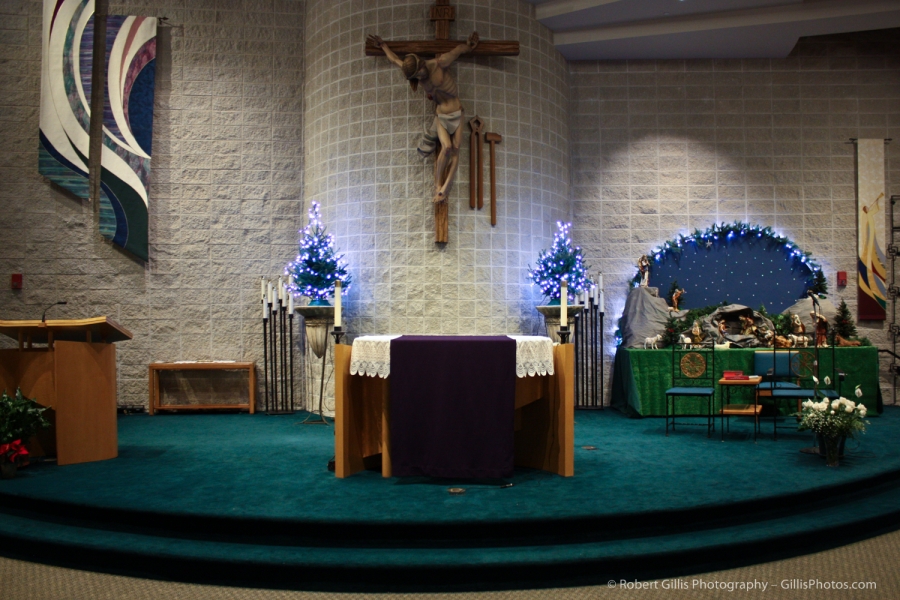 06 Holiday - Church - La Salette at Christmas