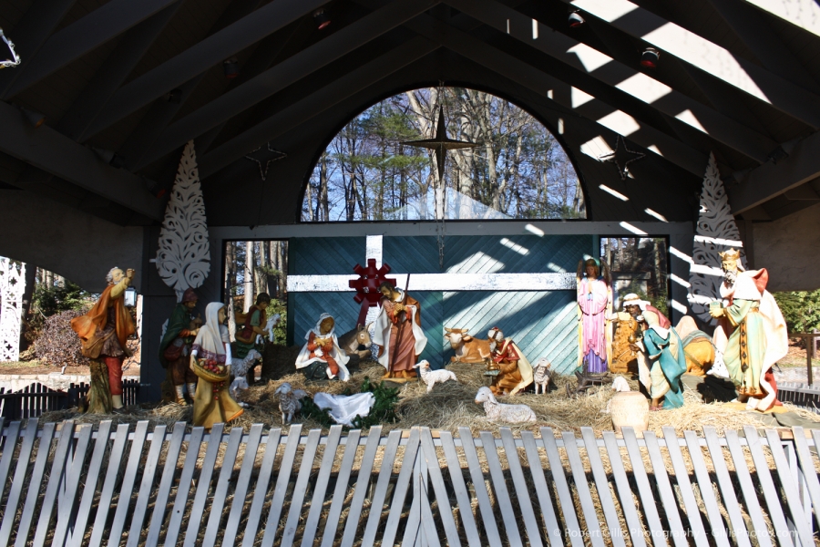 03 Nativity - LaSalette