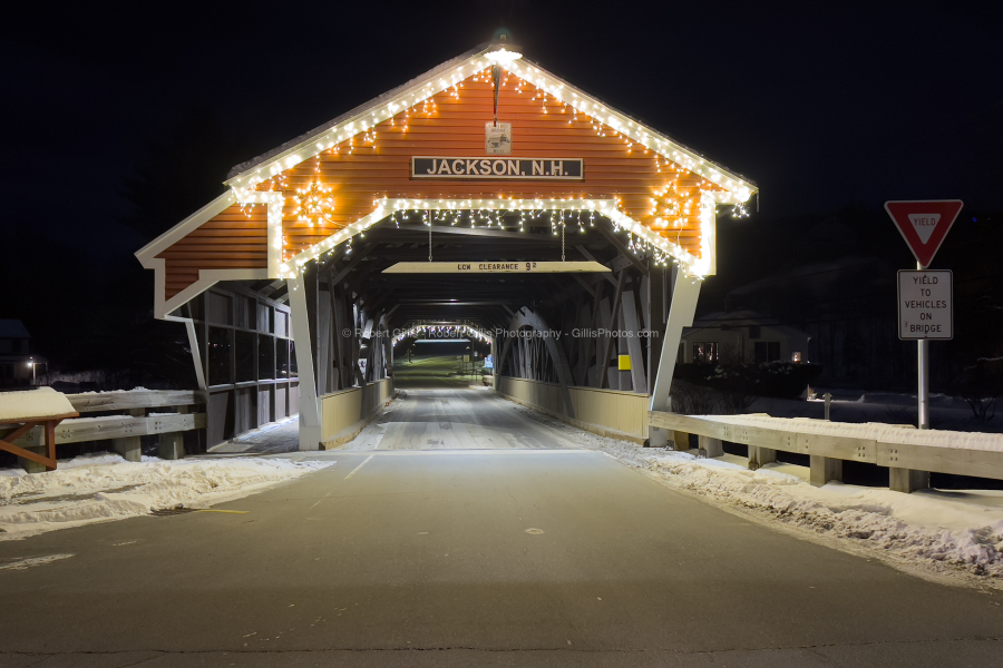001-NH-Mount-Washington-Valley-at-Christmas-Jackson-Bridge