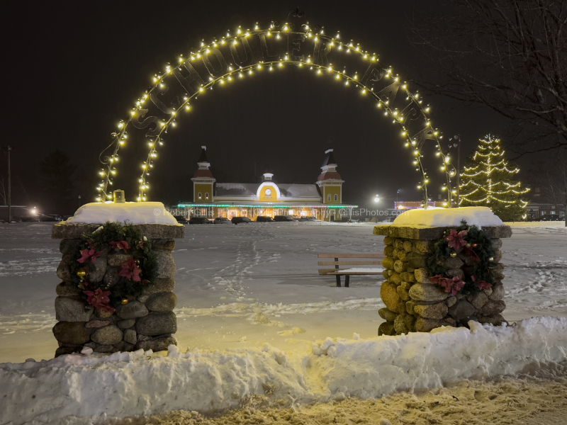 035-NH-Mount-Washington-Valley-at-Christmas-North-Conway-Conway-Scenic-Railroad-Snowy-Night