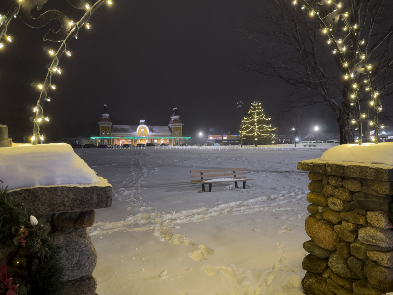 036-NH-Mount-Washington-Valley-at-Christmas-North-Conway-Conway-Scenic-Railroad-Snowy-Night