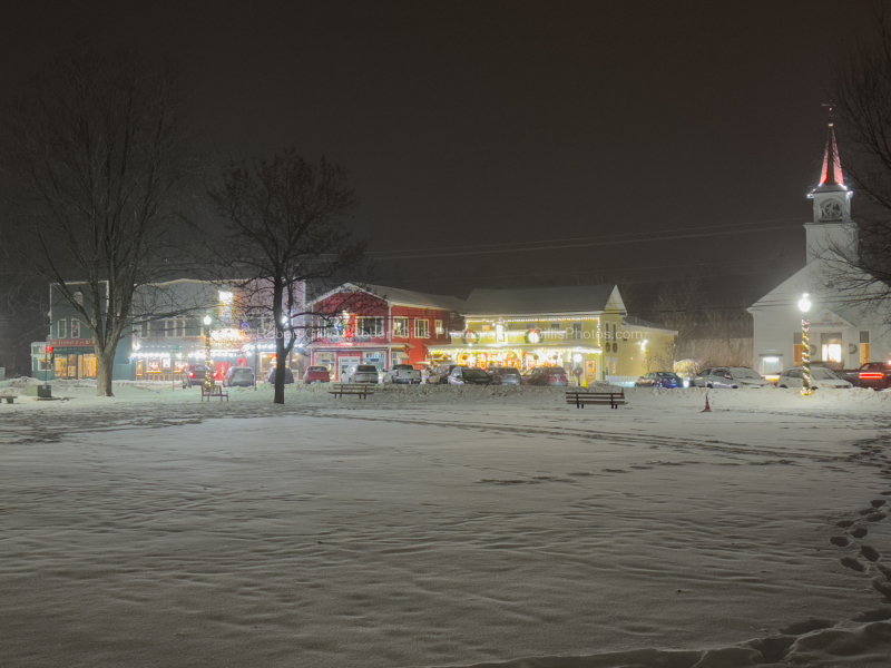 038-NH-Mount-Washington-Valley-at-Christmas-North-Conway-Snowy-Night