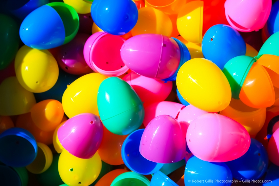 14 Easter - Plastic Easter eggs