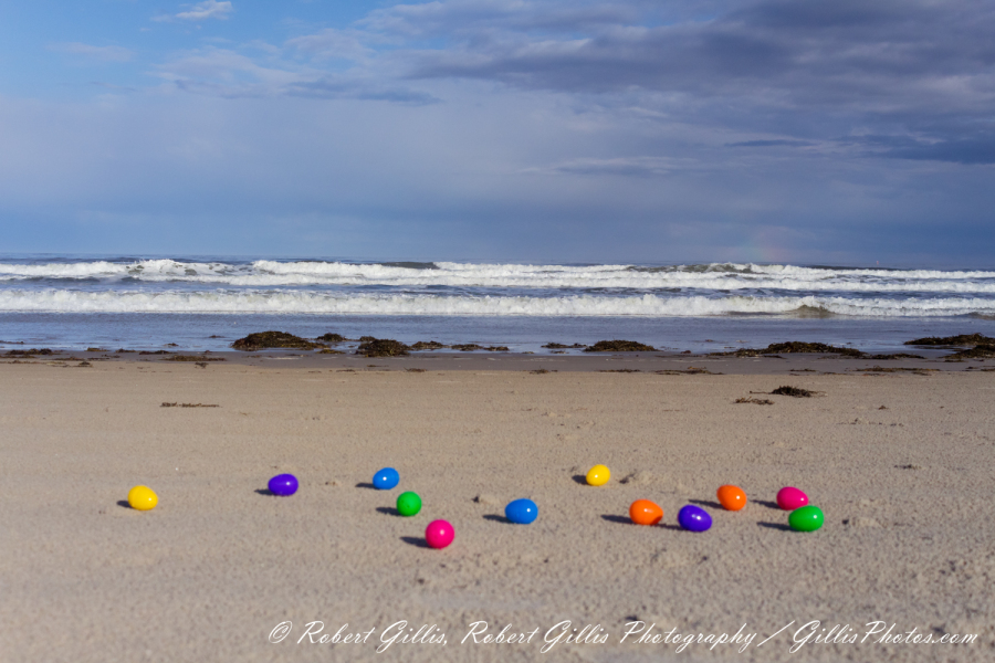 31-Easter-Colorful-Easter-Eggs-On-Ogunquit-Beach