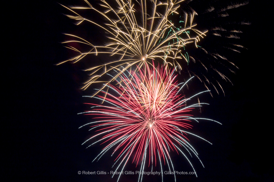 058-Fireworks-Display-Foxboro-Founders-Day-2017