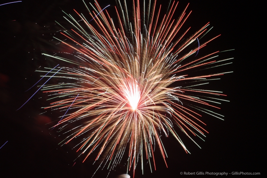006 Fireworks Display - Foxboro Founders Day 2012