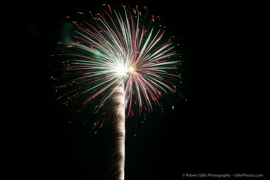 007 Fireworks Display - Foxboro Founders Day 2012