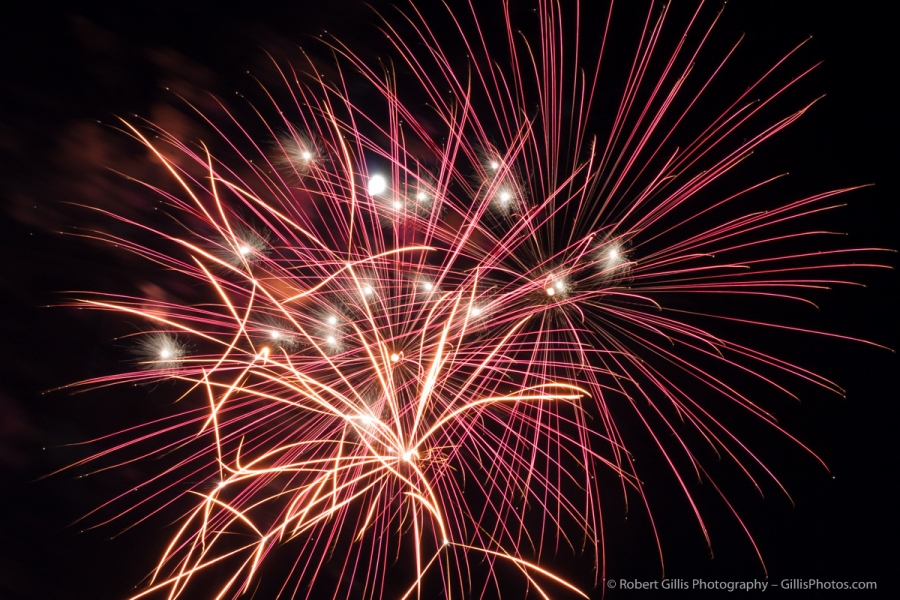 030 Fireworks Display - Foxboro Founders Day 2014