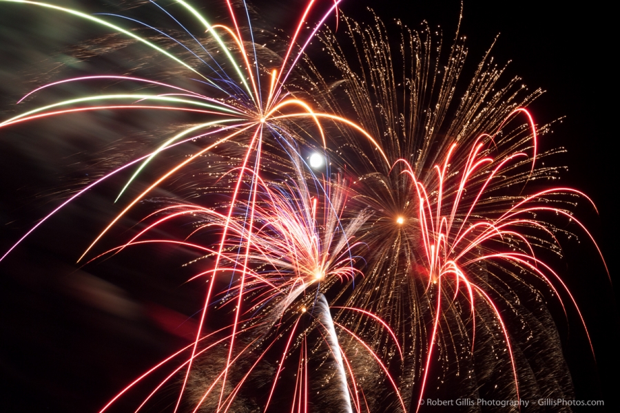 032 Fireworks Display - Foxboro Founders Day 2014