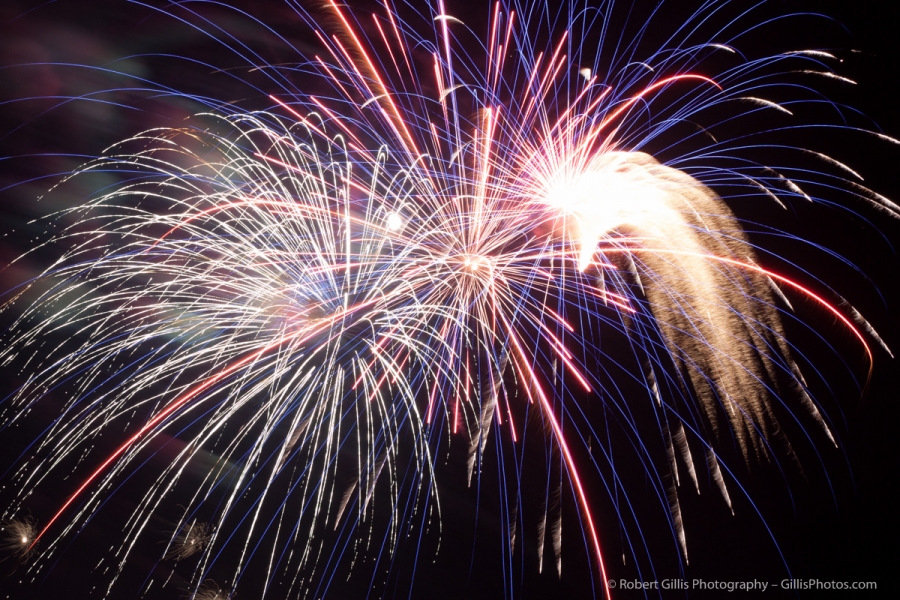 033 Fireworks Display - Foxboro Founders Day 2014
