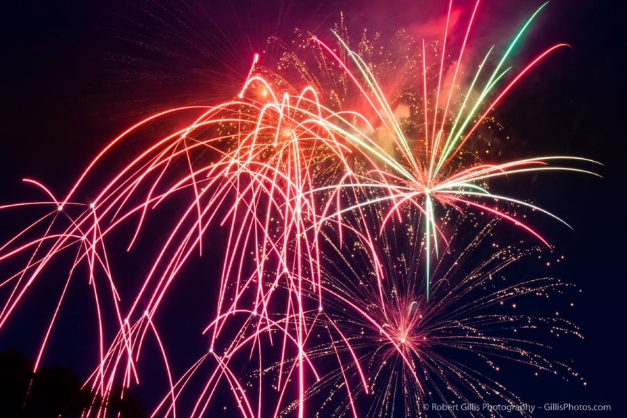 036 Fireworks Display - Foxboro Founders Day 2015