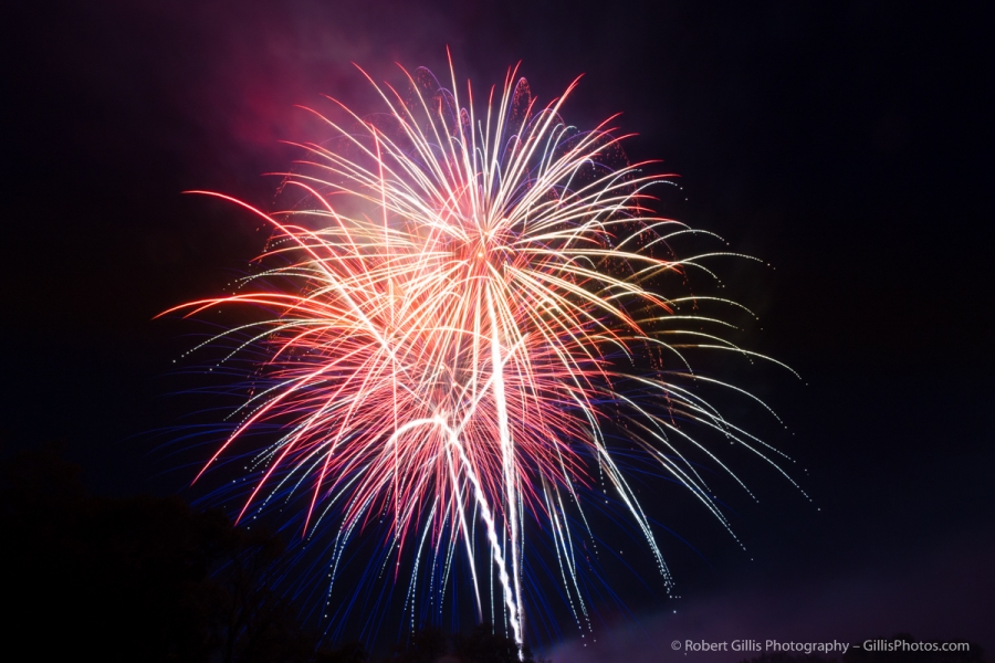 037 Fireworks Display - Foxboro Founders Day 2015
