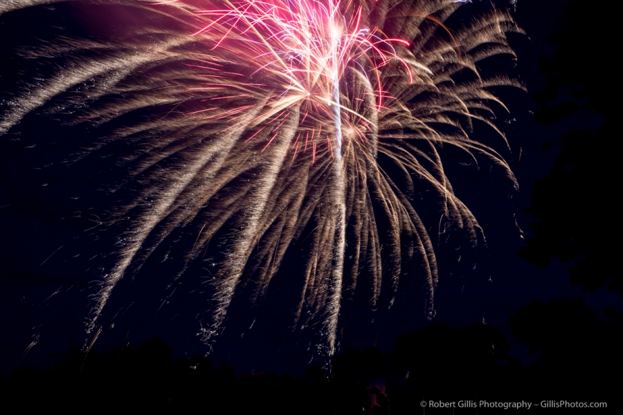 055 Fireworks Display - Foxboro Founders Day 2017