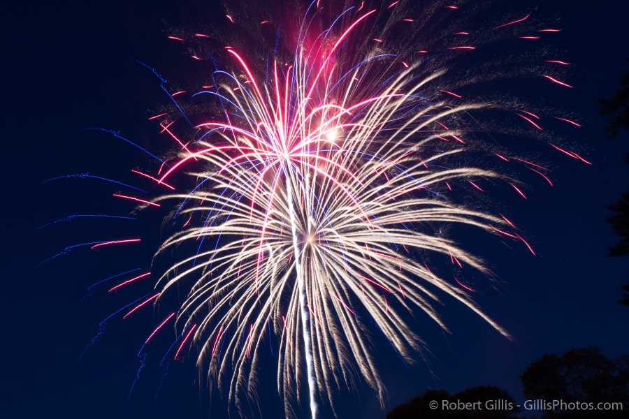 083-Fireworks-Display-Foxboro-Founders-Day-2019