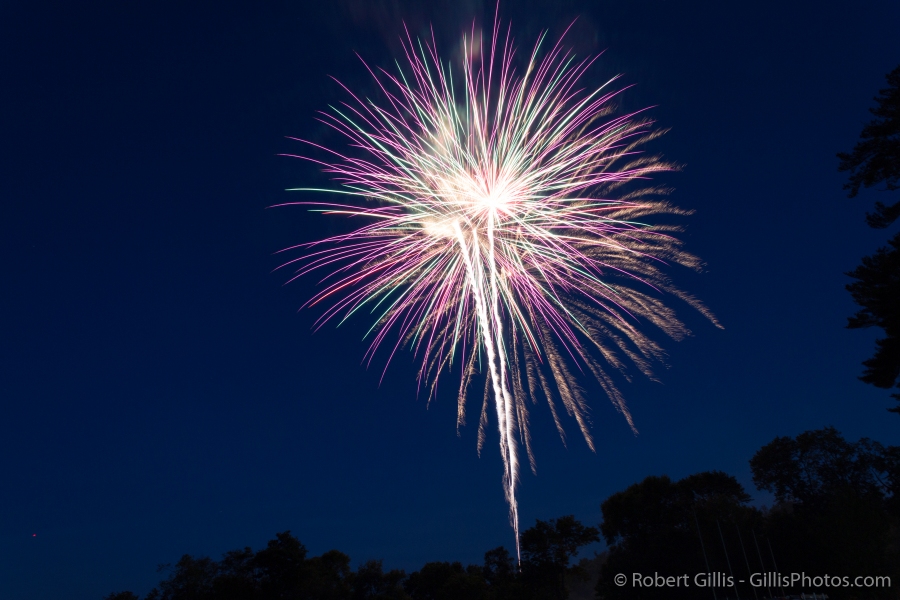 084-Fireworks-Display-Foxboro-Founders-Day-2019