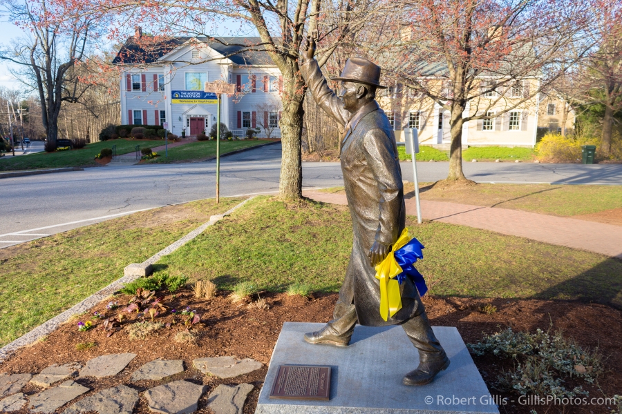 12-Hopkinton-Boston-Marathon-Start-Line