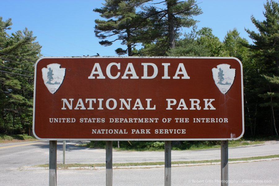 02 Acadia - National Park Sign