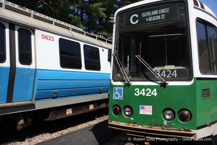 26 Seashore Trolley Museum - Blue Line 623 and Green Line 3424