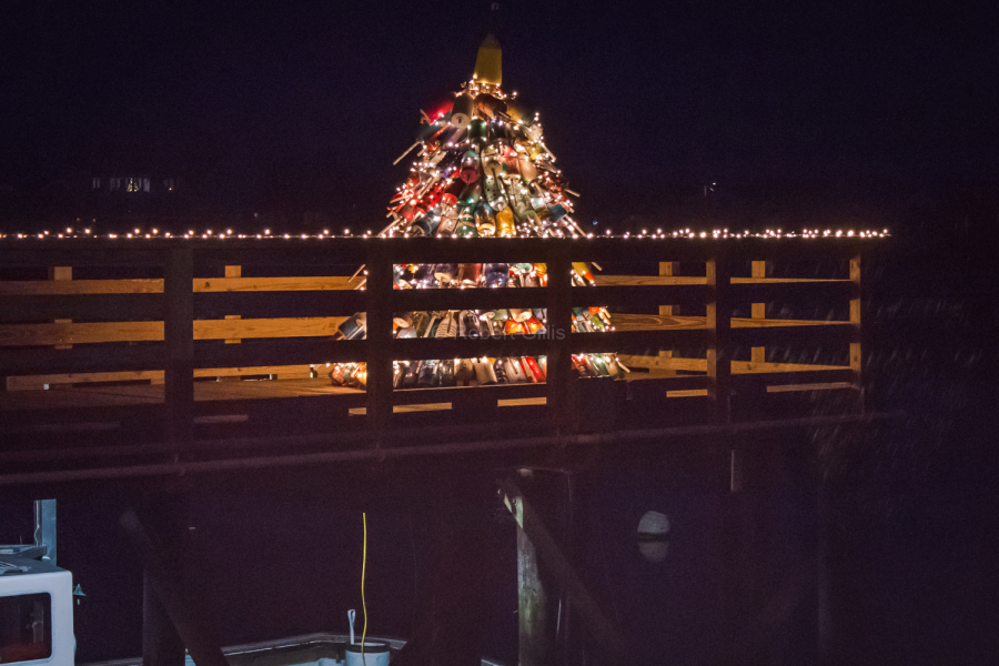 01-Wells-Christmas-Wells-Harbor-Dock-Christmas-Tree
