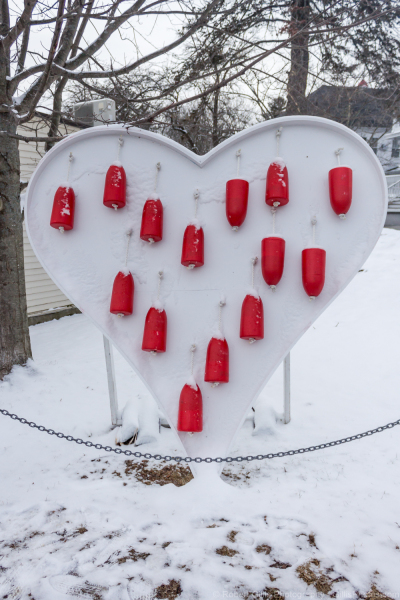 020-Kennebunkport-Valentines-Heart-With-Red-Buoys