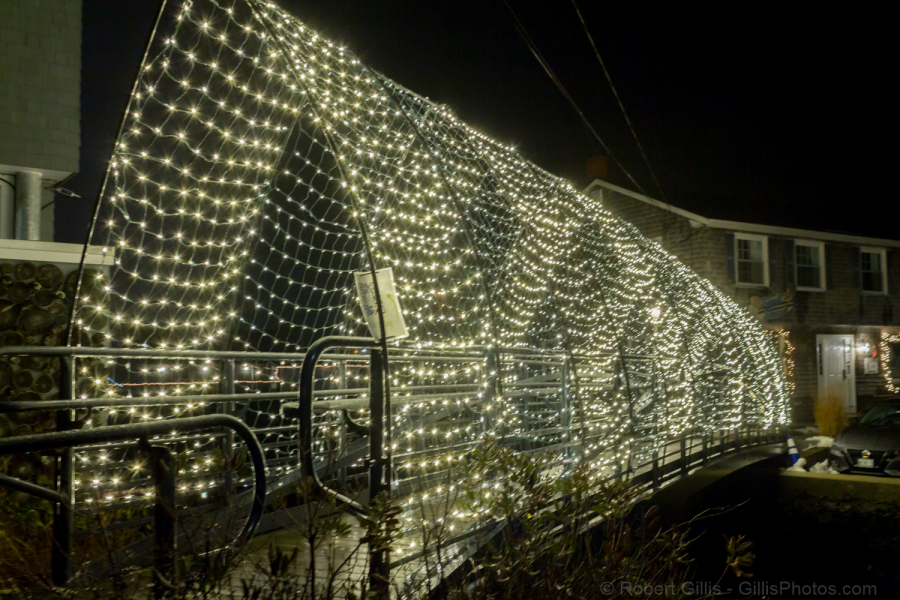 016-Kennebunkport-Christmas-Boathouse-Restaurant-Illuminated-Bridge