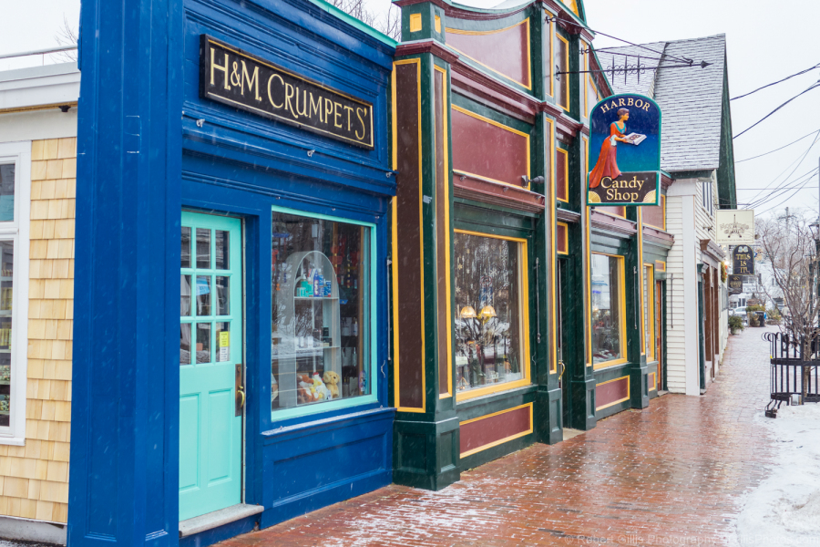 060-Ogunquit-A-Quiet-Main-Street-On-a-Snowy-Morning