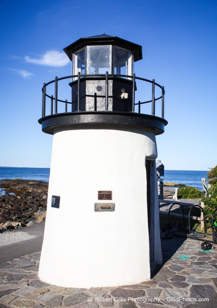 22 Ogunquit - Lobster Point Lighthouse