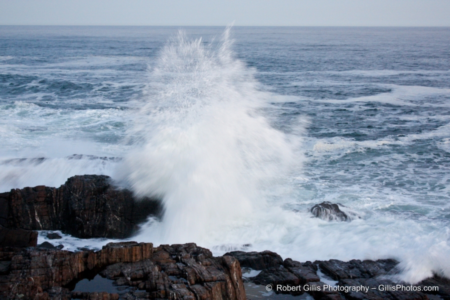 02  Ogunquit - Cliff House Waves Crash