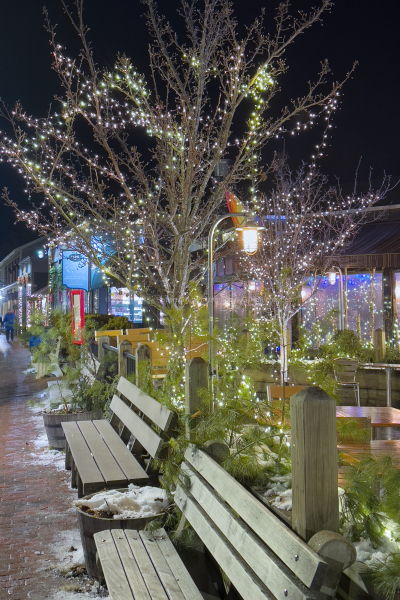 28-Ogunquit-Christmas-Main-Street-Night