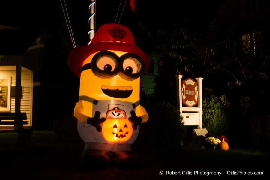 058 Ogunquit Halloween - Minion Trick Or Treat At Fire Station