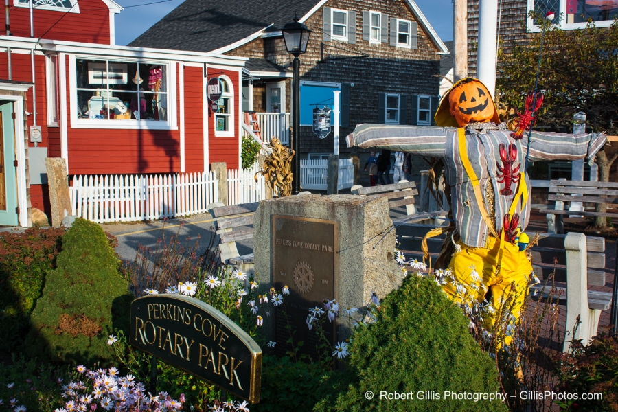 10 Ogunquit Halloween - Perkins Cove Scarecrow