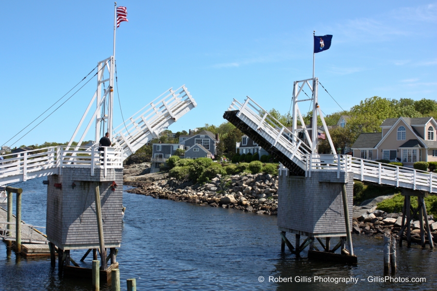 09 Ogunquit - Perkins Cove Bridge Open