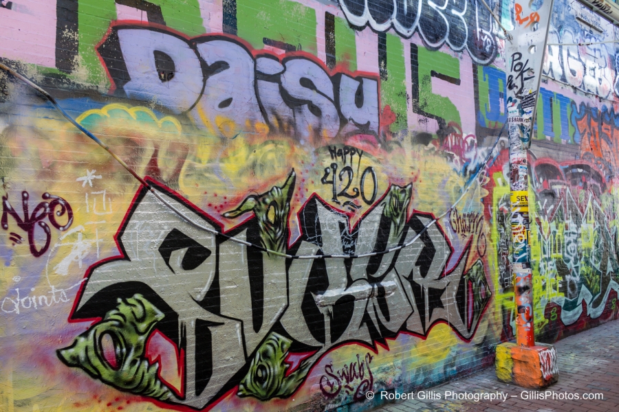 Cambridge - Graffiti Alley 012